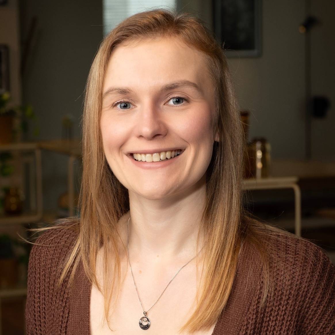 Emma Andrews - Headshot